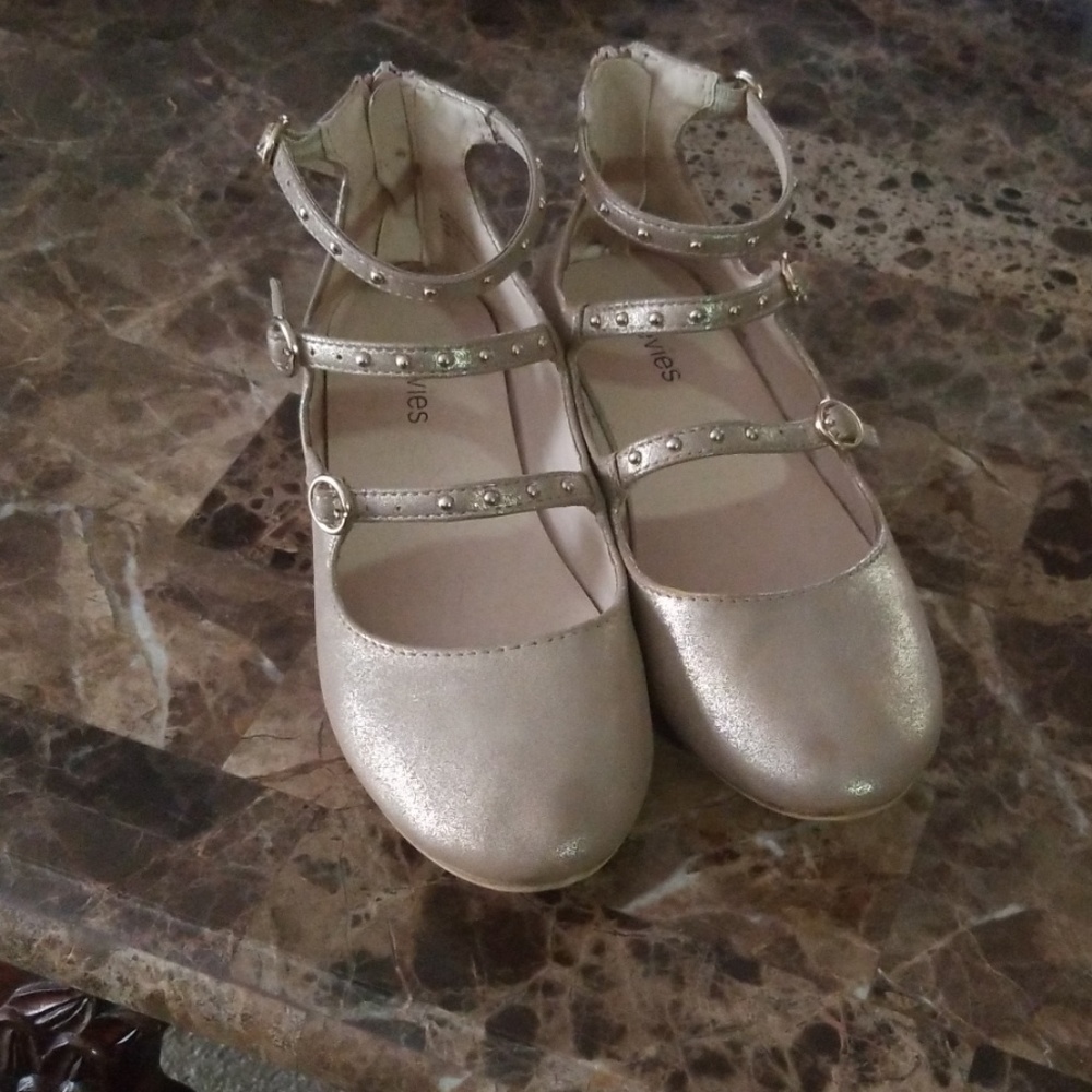 Ballet flats